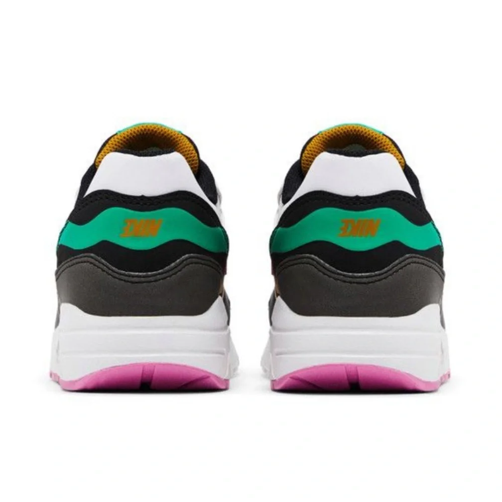 Nike
Air max 1 se
Gs
Brand new - Picture 4 of 6